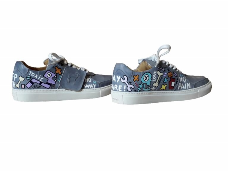 personnalisation d'une paire de chaussures no pain no gain par yann sciberras