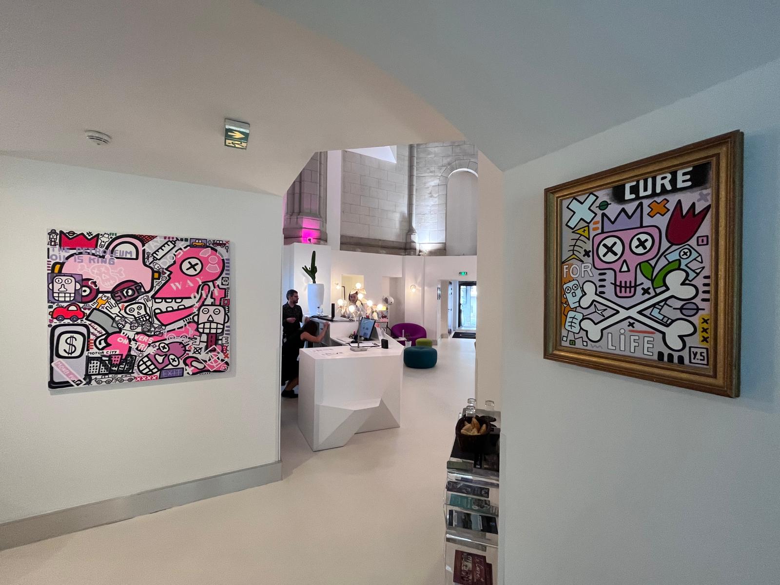 exposition de l'artiste yann sciberras à l'hôtel sozo à nantes